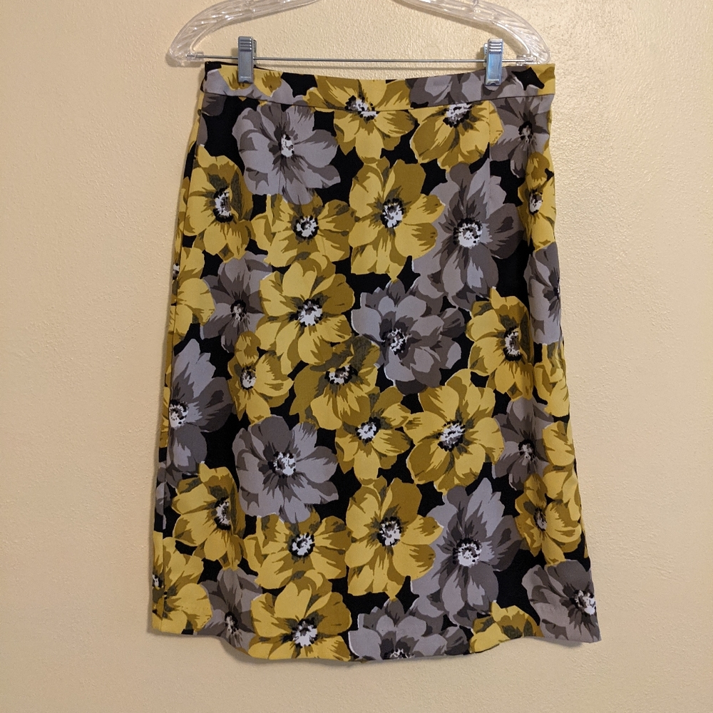 Floral pencil skirt